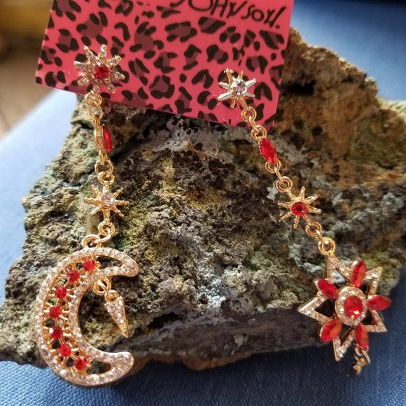 Betsey Johnson Moon & Star Earrings - NWT - Picture 2 of 6
